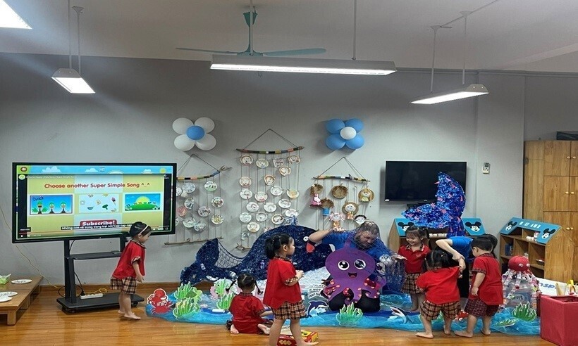 AI có thể phân tích điểm mạnh, điểm yếu của từng học sinh để xây dựng chương trình học phù hợp với năng lực và tốc độ tiếp thu riêng của từng em.