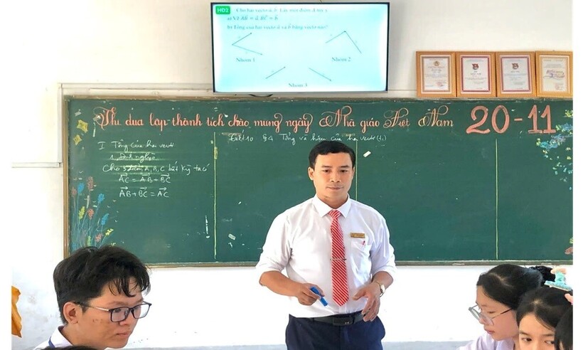 Thầy Trần Xuân Hải cho rằng cần ưu tiên phát triển mối quan hệ hỗ trợ song hành giữa giáo viên và công nghệ trong dạy và học hiện nay.