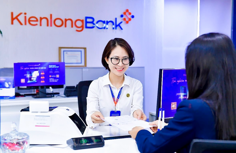Lãi suất ngân hàng hôm nay 14/4: Nhà băng nào dẫn đầu lãi suất đặc biệt, lên tới 9,65%/năm? - 1