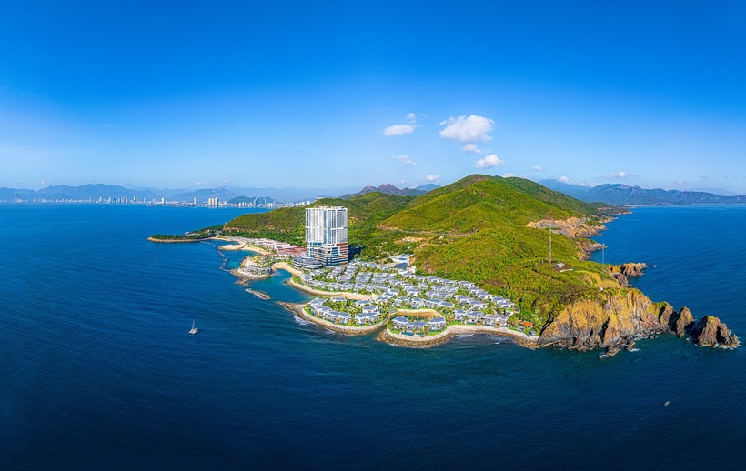 Địa thế biệt lập của Villa Le Corail, A Gran Meliá Hotel tại trong Libera Nha Trang.