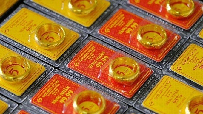 Vàng trong nước tăng dữ dội. Ảnh: Vnbusiness