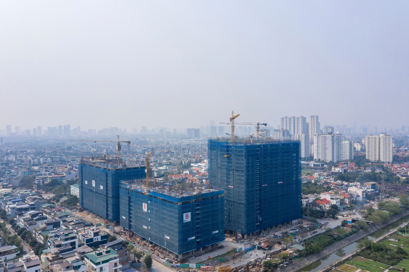 Hanoi Melody Residences đang được xây dựng nhanh chóng, dự kiến cất nóc tòa đầu tiên vào tháng 6/2025