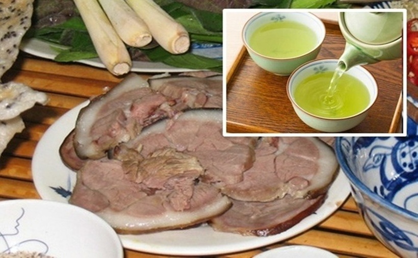 Tránh uống nước chè sau khi ăn thịt chó là một lời khuyên dựa trên cả kinh nghiệm truyền thống và các nghiên cứu khoa học.