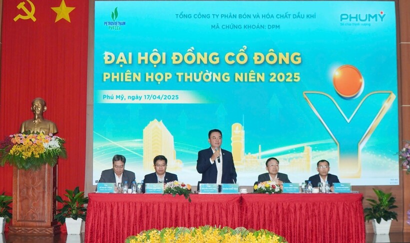 Ông Nguyễn Xuân Hòa, Chủ tịch Tổng công ty Phân bón và Hóa chất Dầu khí phát biểu tại Đại hội đồng cổ đông thường niên năm 2025.
