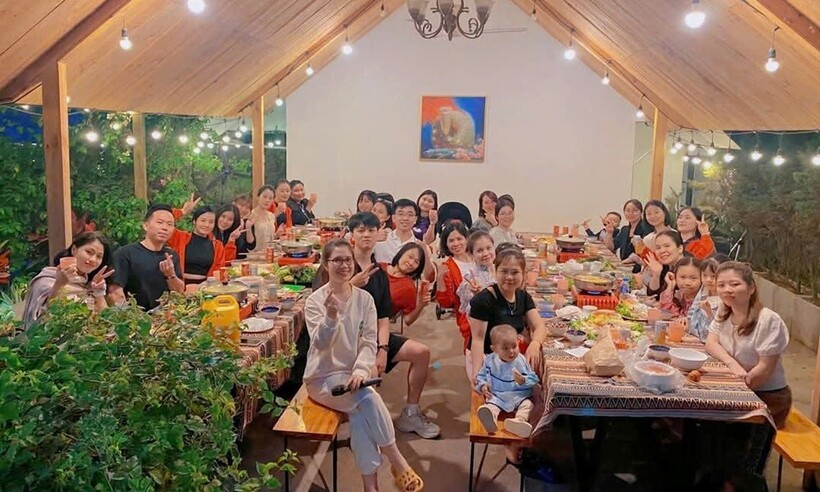 Nhiều công ty, doanh nghiệp lựa chọn các địa điểm gần Hà Nội để tổ chức chuyến du lịch ngắn ngày cho nhân viên “xả hơi” sau thời gian làm việc căng thẳng.