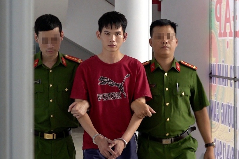 Đối tượng Hà Văn Hoàng tại thời điểm công an bắt giữ. Ảnh: Dân trí