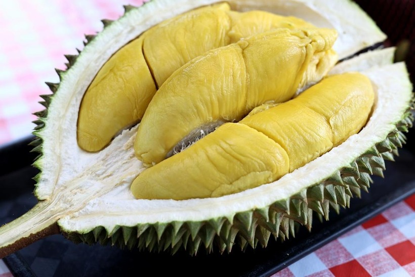 Nếu ăn vải cùng với sầu riêng sẽ khiến cho cơ thể bị nóng, dễ bốc hỏa thậm chí là làm tăng huyết áp.