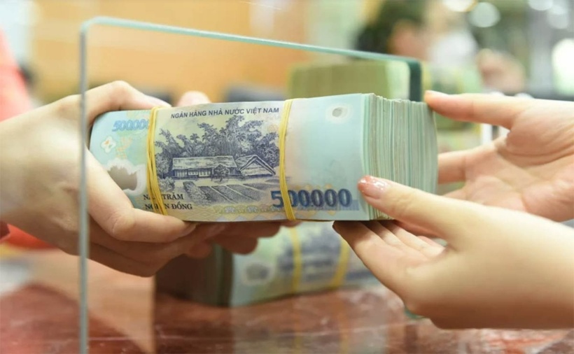 Tiền gửi ngân hàng giảm trong bối cảnh lãi suất huy động các ngân hàng liên tục giảm. (Ảnh: Vietnam Finance)