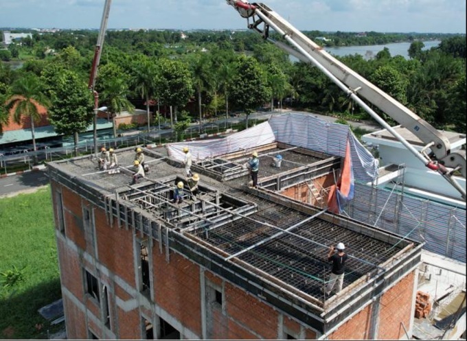 quá trình thi công nhà ở dân dụng có thể tiềm ẩn nhiều rủi ro và sai sót không đáng có. Ảnh: Butecco