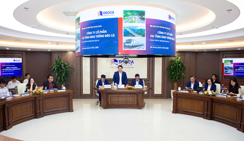 Ông Nguyễn Hữu Hùng, Phó Chủ tịch HĐQT HHV phát biểu tại hội nghị