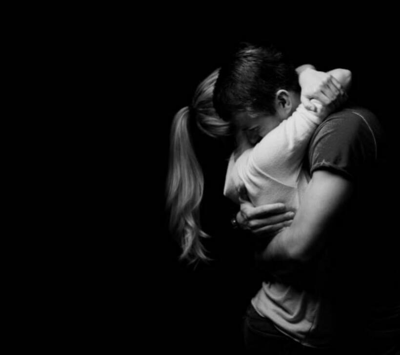 Chỉ số amh quá thấp cùng việc tắc vòi chứng khiến ước mơ làm mẹ của cặp vợ chồng U40 dang dở tận 6 năm. Ảnh minh họa