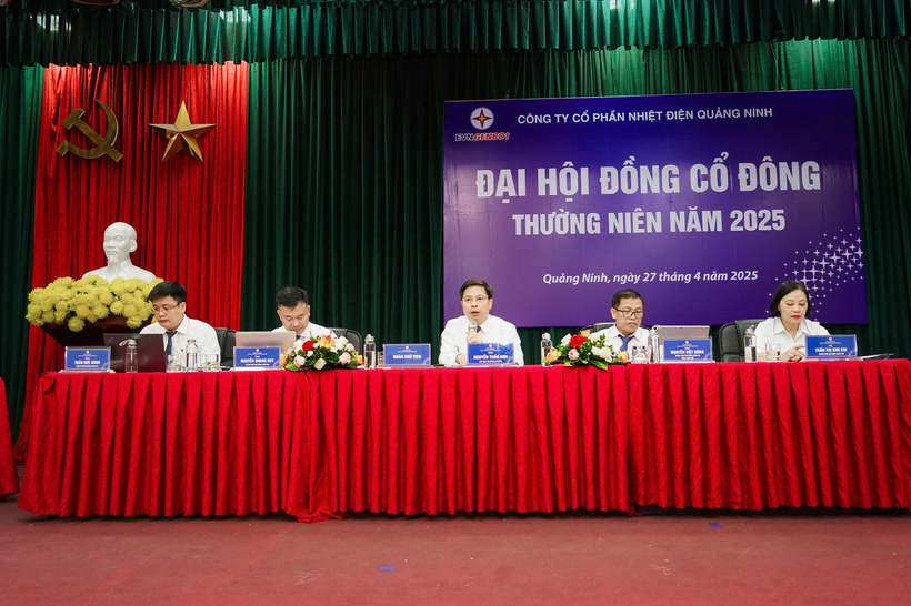 Đoàn chủ tịch điều hành Đại hội