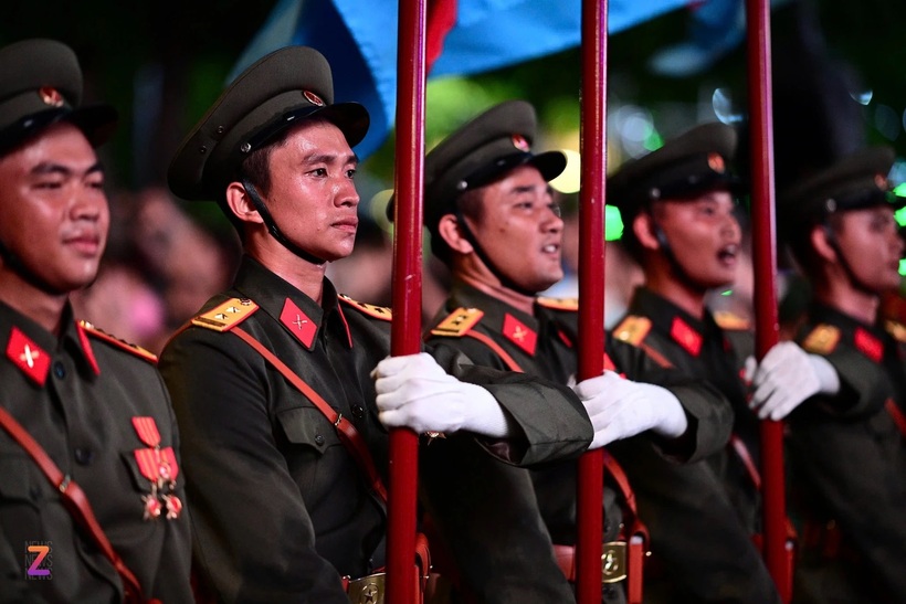 Bộ Y tế ra hướng dẫn bảo vệ sức khỏe trong các tình huống khi đi xem diễu binh, diễu hành kỷ niệm 50 năm ngày Giải phóng Miền nam, thống nhất đất nước.