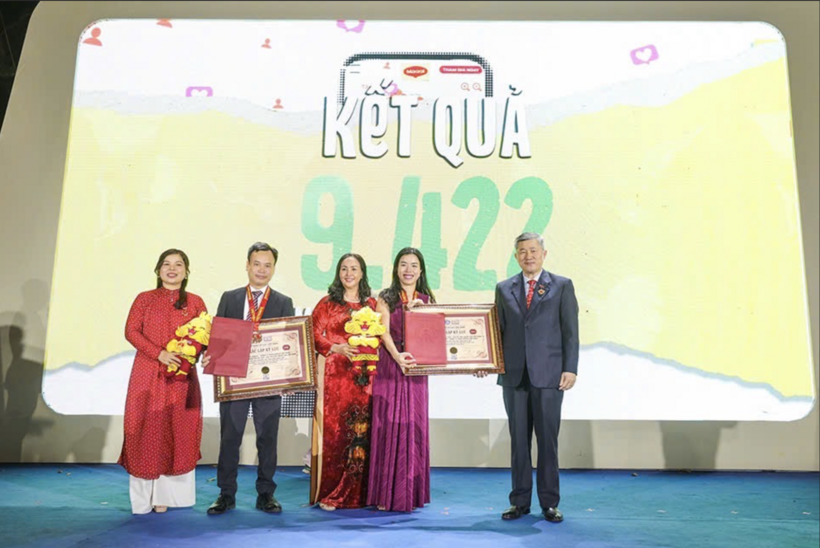 Bản đồ ẩm thực trực tuyến thuộc đề án "Biến tấu - Vạn nguyên liệu, Nấu triệu món ăn Việt" của Maggi xác lập kỷ lục Việt Nam với 9.422 món ăn sau một tháng ra mắt.
