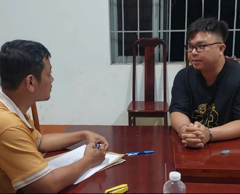 Lê Nguyễn Ngọc Lâm tại cơ quan chức năng. Ảnh: Công an tỉnh Bình Thuận