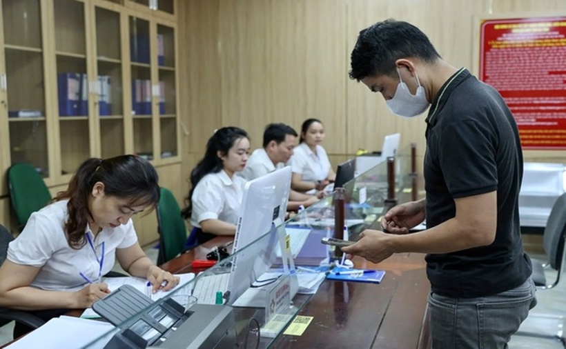 Chính phủ dự kiến kết thúc việc sử dụng người hoạt động không chuyên trách ở cấp xã kể từ ngày 1/8/2025. (Ảnh: Người lao động)