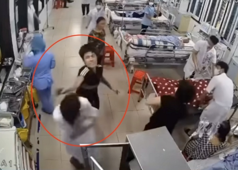 Công an vào cuộc xác minh vụ việc người đàn ông hành hung nhân viên y tế tại Bệnh viện Đa khoa Nam Định