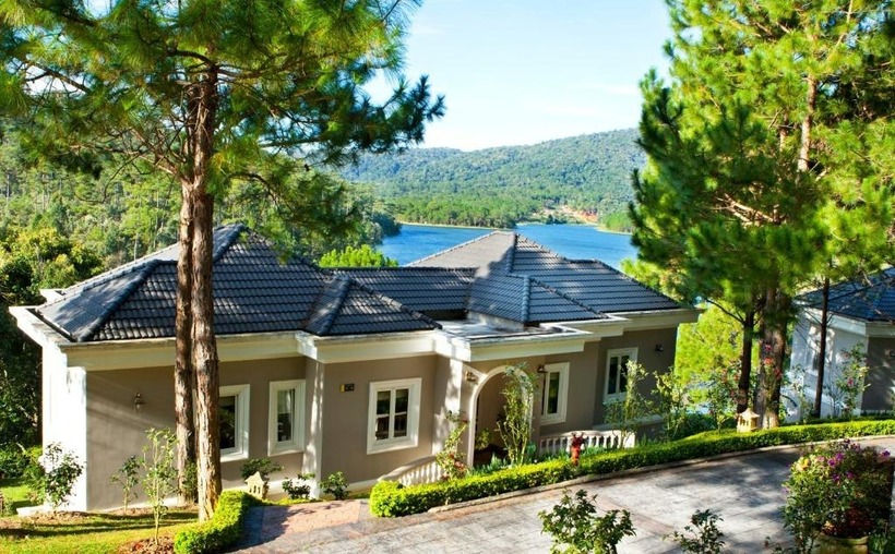 Khung cảnh thơ mộng của Dalat Edensee Lake Resort & Spa.