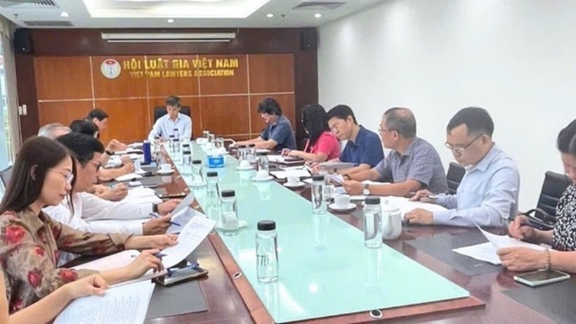 Đồng chí Nguyễn Khánh Ngọc, Bí thư Đảng ủy, Chủ tịch Hội Luật gia Việt Nam chủ trì Hội nghị Ban Chấp hành Đảng bộ Trung ương Hội Luật gia Việt Nam lần thứ 3.