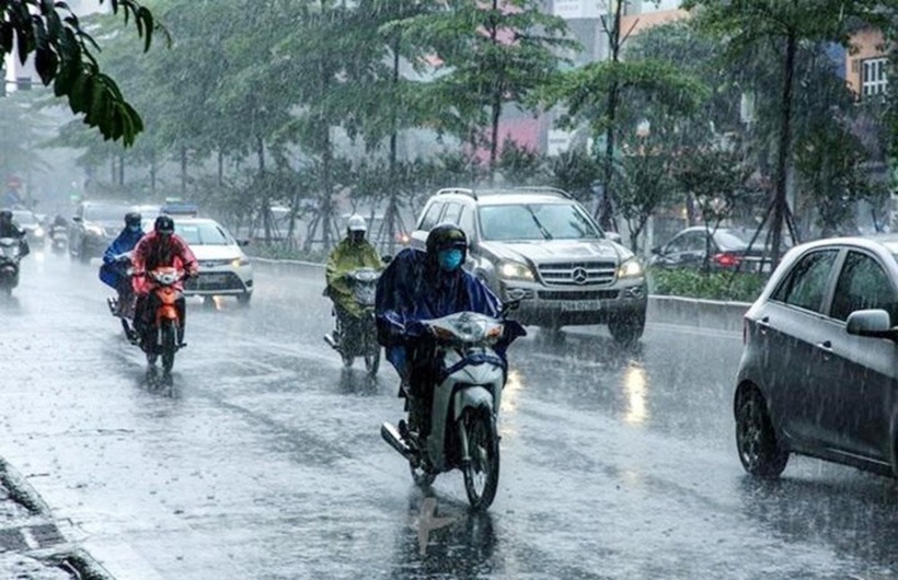 Tin tức dự báo thời tiết hôm nay (10/5): Ảnh hưởng không khí lạnh, miền Bắc mưa lớn - 1