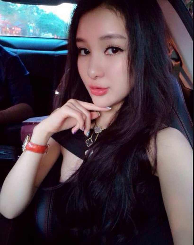 Khi sự nghiệp bế tắc, Quách Mỹ Mỹ chuyển sang làm người mẫu và bắt đầu dùng chiêu trò để gây chú ý.
