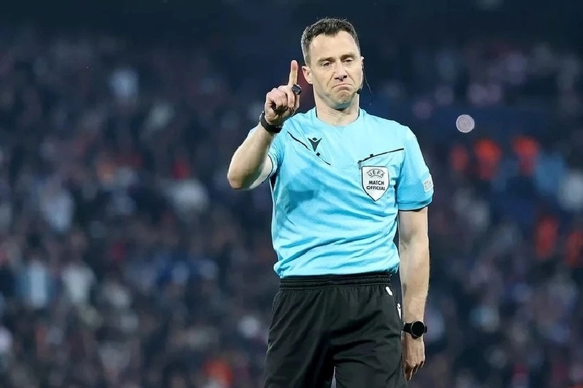 Ông Felix Zwayer là trọng tài bắt chính trận chung kết Europa League trên sân San Memes. Ảnh: Getty.