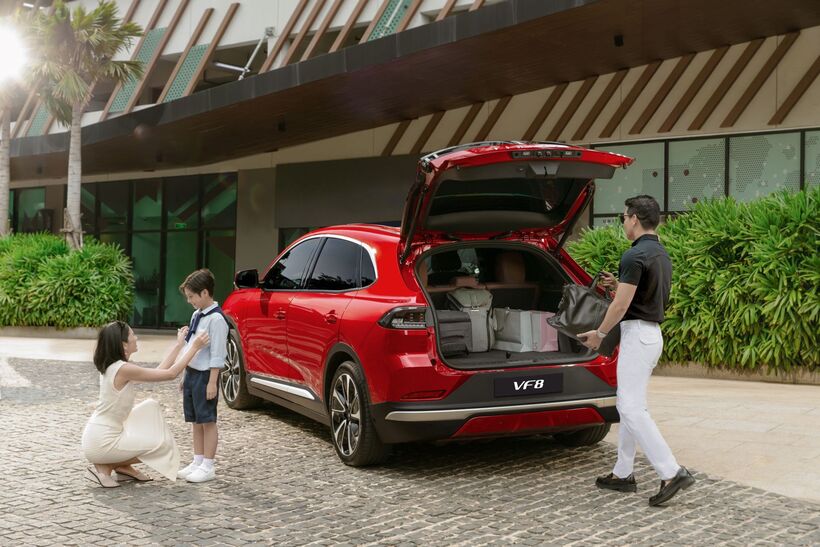 Gia đình thảnh thơi “chill” ở mọi miền với VinFast VF 8, đi road trip không cần sạc giữa đường - 2