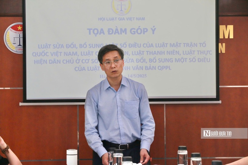 Bí thư Đảng ủy, Chủ tịch Hội Luật gia Việt Nam Nguyễn Khánh Ngọc phát biểu tại tọa đàm.
