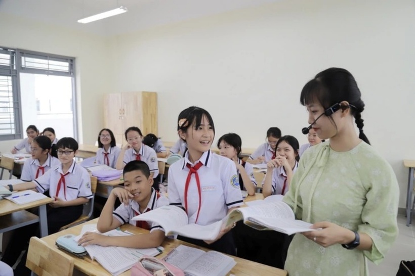 Trường THCS Mạc Đĩnh Chi năm nay tuyển 10 lớp 6, mỗi lớp không quá 35 học sinh. Ảnh minh họa: Tuổi Trẻ Online