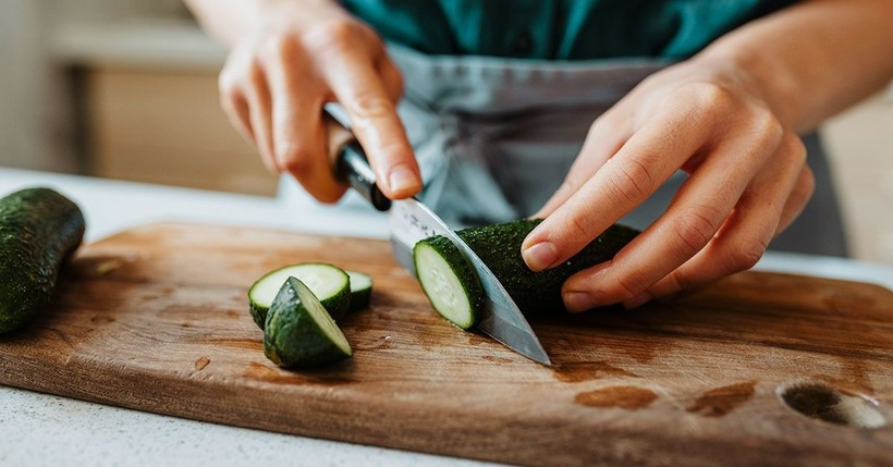 Vị đắng trong dưa chuột đôi khi có thể xảy ra do cách bạn xử lý.