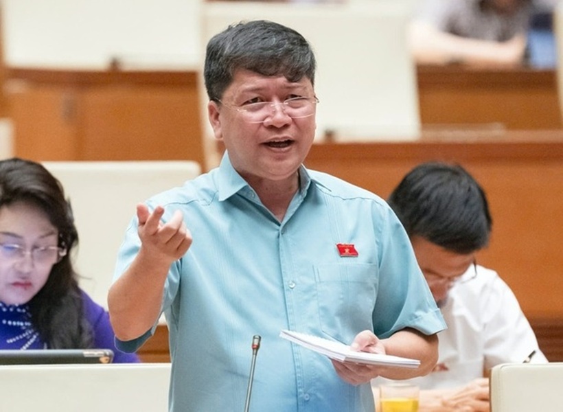 Đại biểu Tạ Văn Hạ - Phó Chủ nhiệm Ủy ban Văn hóa và Xã hội (Ảnh: Media Quốc hội).