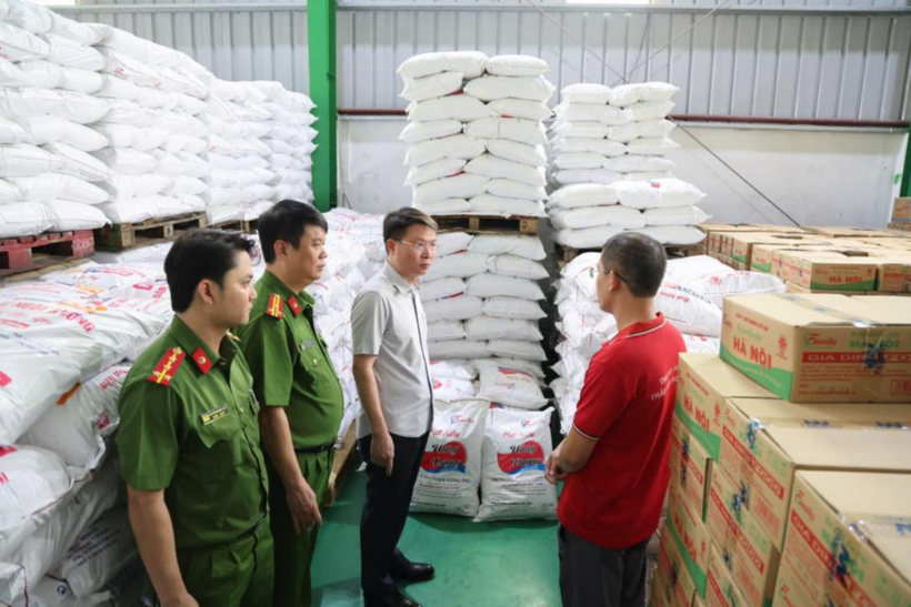 Công an tỉnh Phú Thọ đột kích và thu giữ mì chính giả, không rõ xuất xứ của Công ty TNHH Famimoto Việt Nam hôm 24/4 vừa qua.