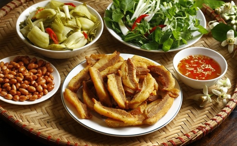 Tóp mỡ – món ăn dân dã nhưng đầy sức hấp dẫn – không chỉ gợi nhớ đến ký ức bữa cơm quê mà còn mở ra nhiều lựa chọn phong phú trong ẩm thực gia đình. (Ảnh: VnExpress)