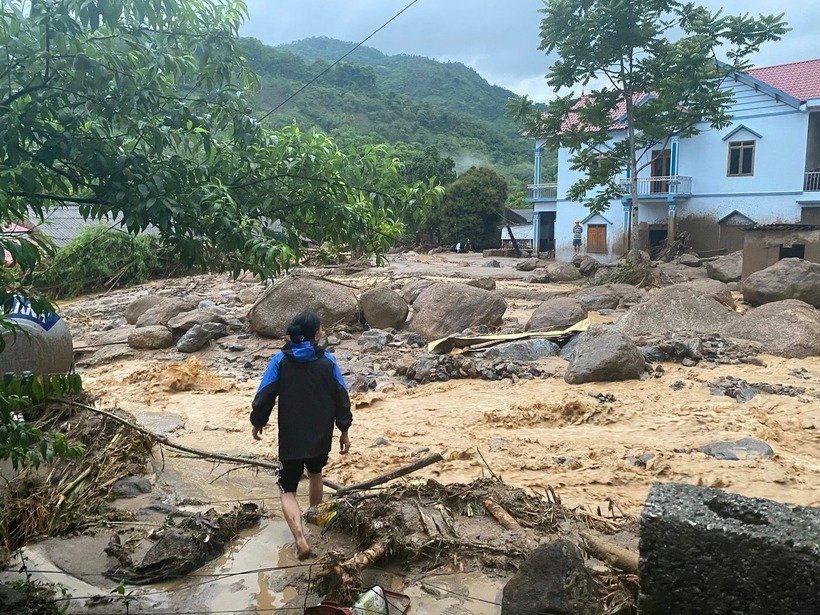 Lũ quét xảy ra ở xã Đại Phúc, huyện Ba Bể, tỉnh Bắc Kạn rạng sáng ngày 18/5. (Ảnh: Thanh niên)
