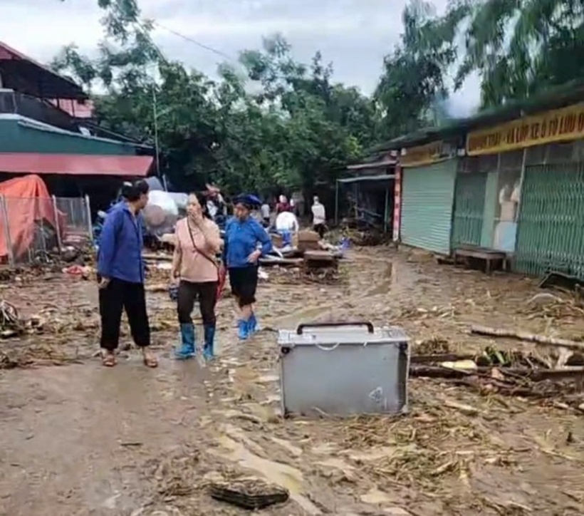 Nhiều tài sản của người dân tại huyện Ba Bể bị lũ cuốn trôi. Ảnh: Báo Người Lao Động.