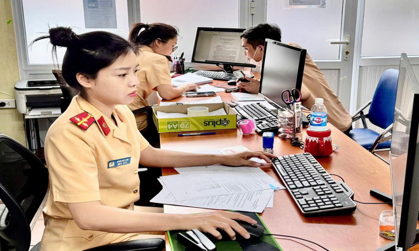 Thượng úy Đặng Hải Anh, cán bộ Đội CSGT đường bộ số 7.