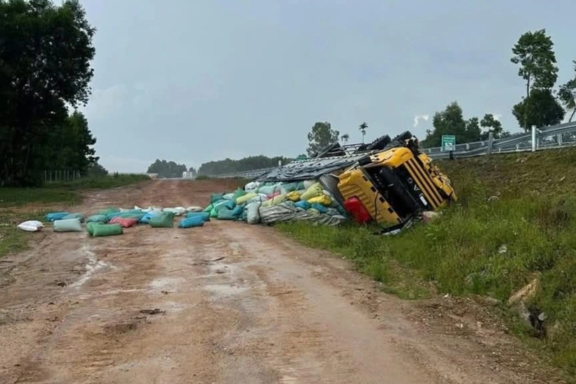 Hiện trường xảy ra vụ tai nạn. Ảnh: Báo Dân trí.