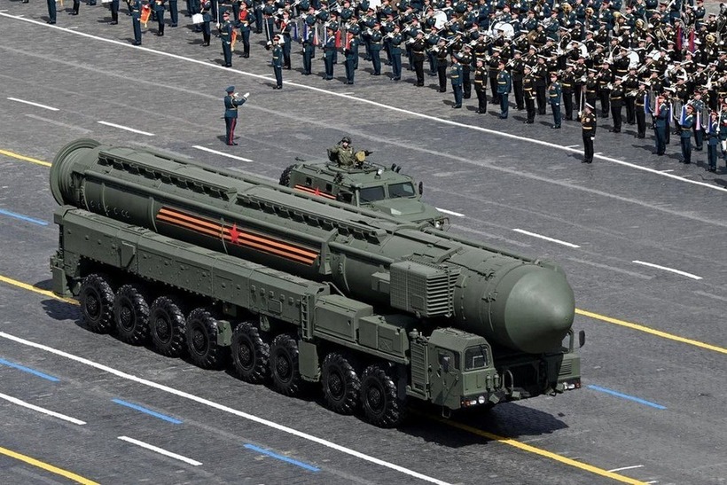 Tên lửa của Nga trong một cuộc duyệt binh. Ảnh: Reuters