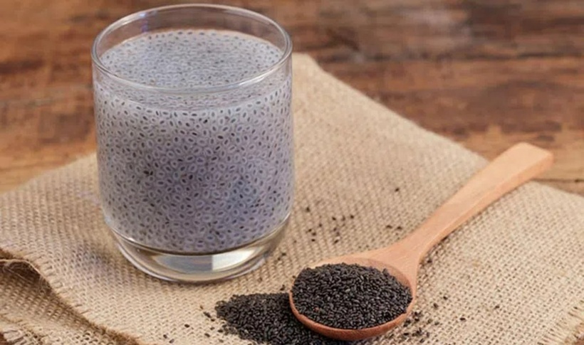 Bổ sung hạt chia 2 lần/ngày trong 8 tuần giúp cải thiện lipid máu, hỗ trợ giảm gan nhiễm mỡ và tăng cường chuyển hóa mỡ tại gan. Ảnh minh họa.
