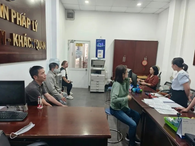 UBND cấp tỉnh ra quyết định chuyển đổi Phòng công chứng thành Văn phòng công chứng theo đề nghị của Sở Tư pháp. Ảnh minh họa: Pháp Luật TP.HCM