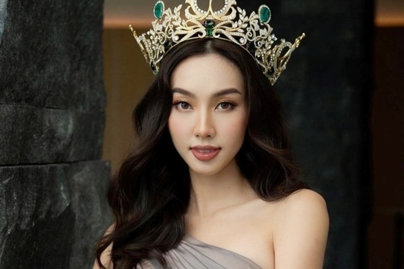 Nhiều ý kiến thắc mắc việc liệu Thùy Tiên có bị tước vương miện Hoa hậu Hòa bình Quốc tế sau khi vướng ồn ào hay không. Ảnh: Lao Động