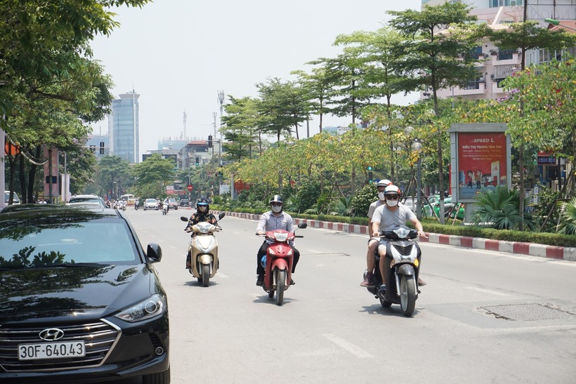 Hà Nội ngày nắng nóng, chiều tối mưa rào. Ảnh minh hoạ.