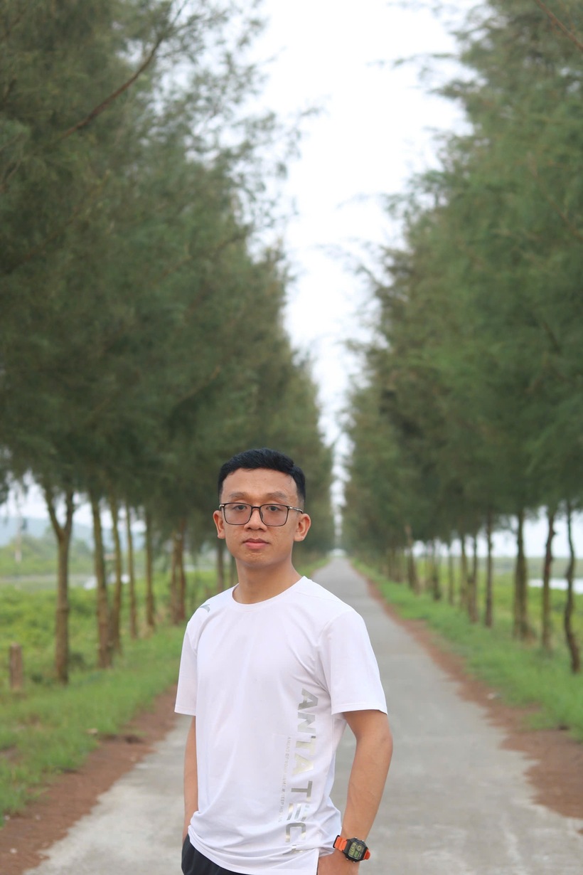 Nguyễn Tuấn Anh - cựu sinh viên nhận học bổng năm 2011, hiện là kỹ sư của Tập đoàn Công nghiệp - Viễn Thông Quân Đội (Viettel) và Phó Ban liên lạc Hội cựu sinh viên Quỹ