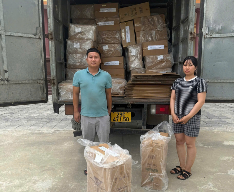 Trần Văn Trường và chị gái mình là Trần Thị Lan bị khởi tố, bắt tạm giam về tội Buôn bán hàng giả (Ảnh: Dân Trí)