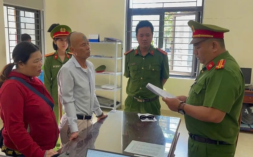 Cặp vợ chồng bán ma tuý kiếm lời. Ảnh: CA