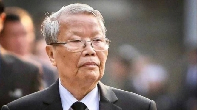 Đồng chí Trần Đức Lương - nguyên Ủy viên Thường vụ Bộ Chính trị, nguyên Chủ tịch nước Cộng hòa xã hội chủ nghĩa Việt Nam, nguyên Phó Chủ tịch Hội đồng Bộ trưởng, nguyên Phó Thủ tướng Chính phủ.