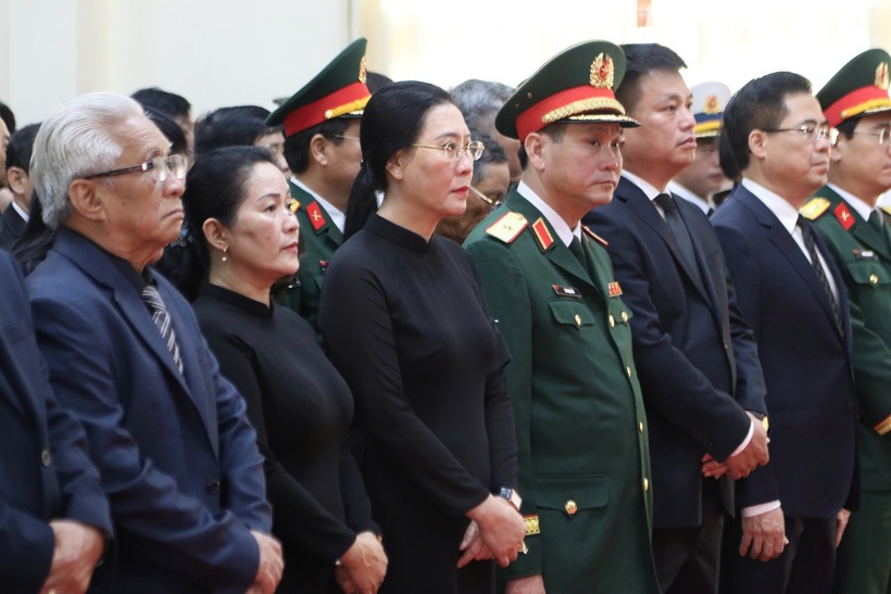 Lãnh đạo các cấp, các ngành tỉnh Quảng Ngãi dự lễ truy điệu.