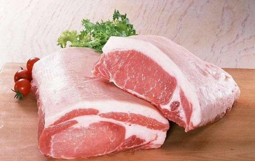 Việc ăn thịt lợn liên tục mỗi ngày mà không đa dạng hóa thực phẩm có thể gây mất cân bằng dinh dưỡng và tiềm ẩn nhiều vấn đề sức khỏe. Ảnh minh hoạ.