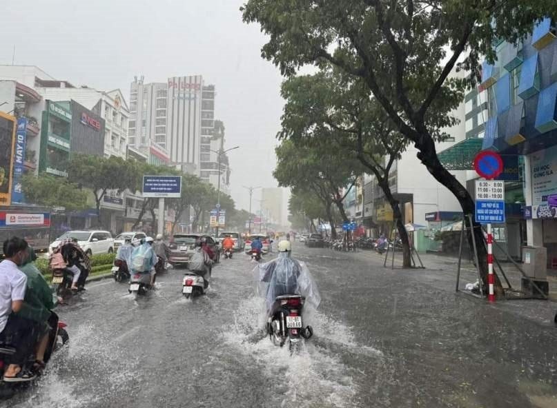 Không khí lạnh ảnh hưởng Trung Trung Bộ, gây mưa tại Nam Nghệ An đến Quảng Bình. Bắc Bộ và Bắc Trung Bộ trời mát. Ảnh minh hoạ.