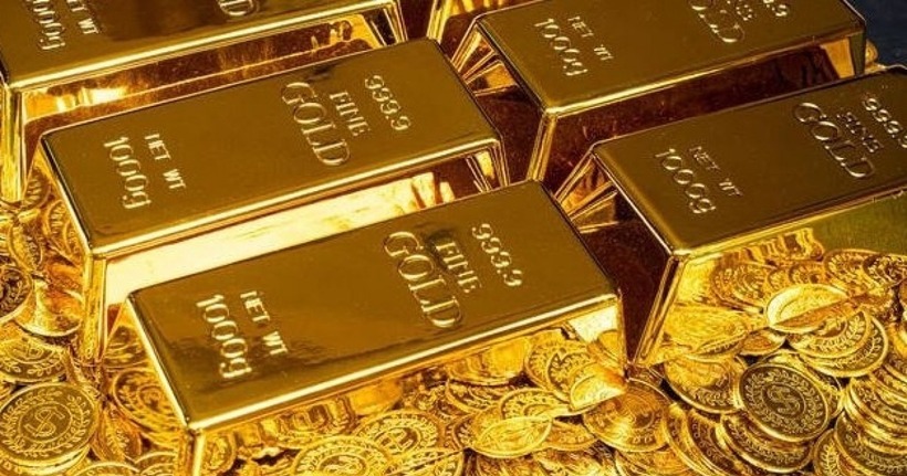 Vàng CFD là một công cụ phái sinh mạnh mẽ, mang lại cơ hội kiếm lời hấp dẫn từ biến động giá vàng nhờ vào đòn bẩy và khả năng giao dịch hai chiều.